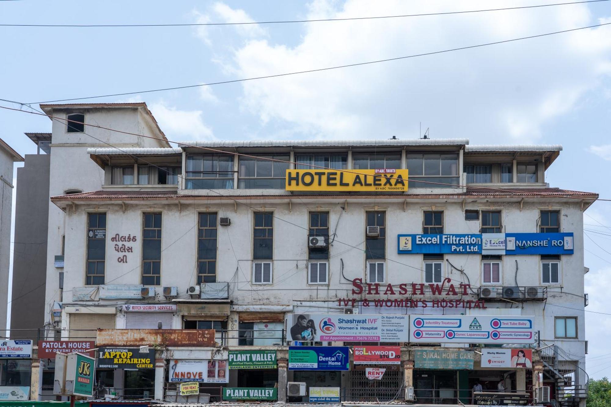 Hotel Alexa By Abc Ahmedabad Luaran gambar